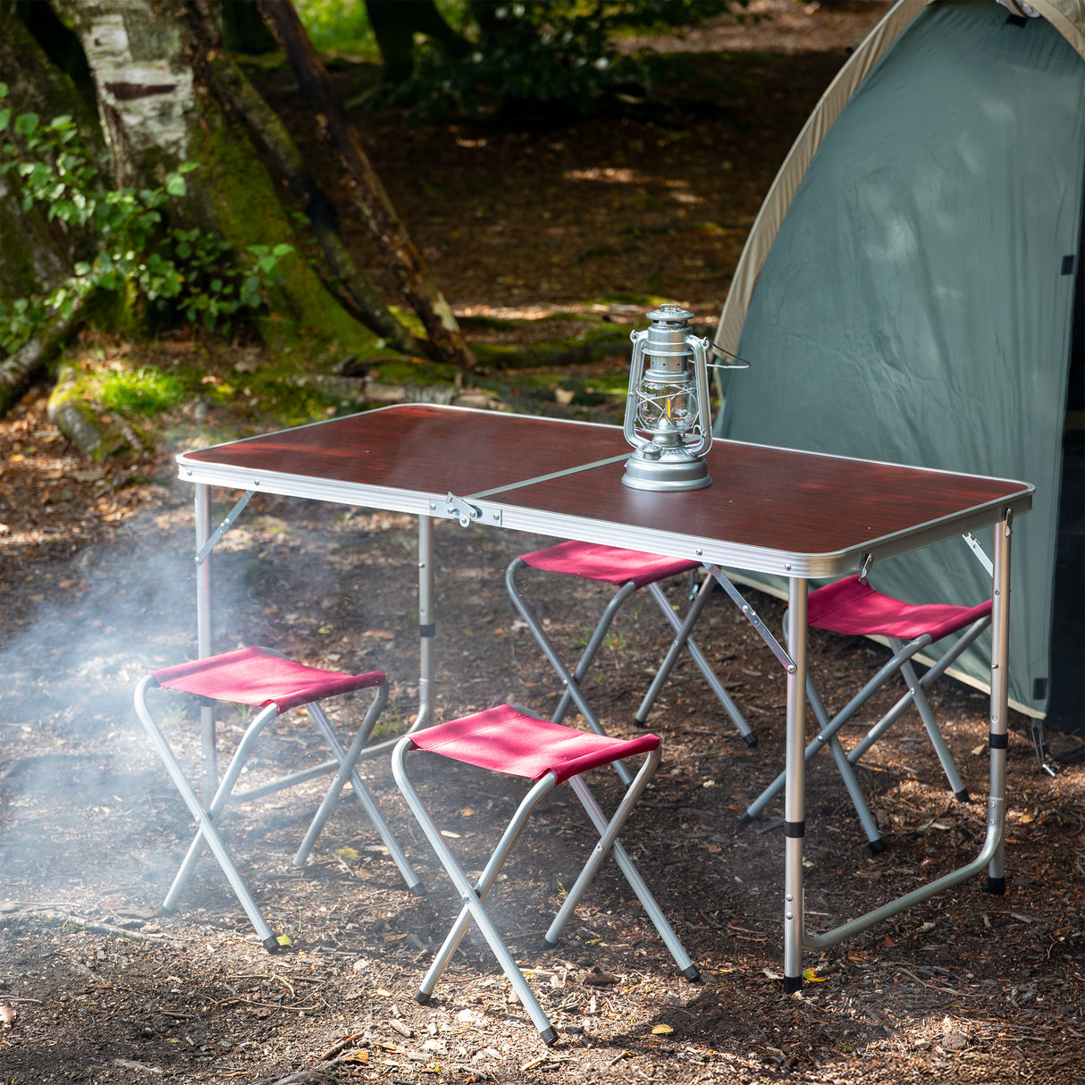 Campingbord med 4 pallar