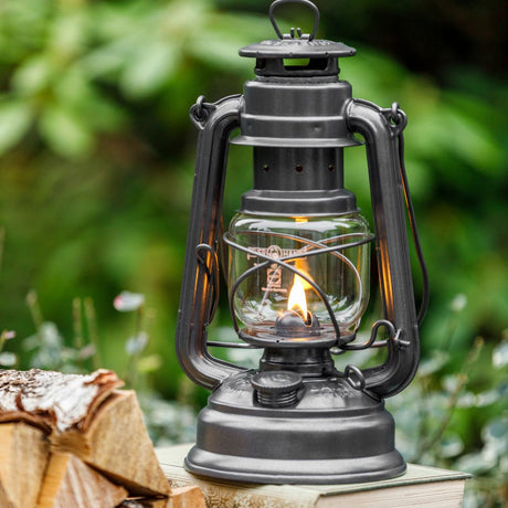 Hurricane Lantern Fotogenlykta